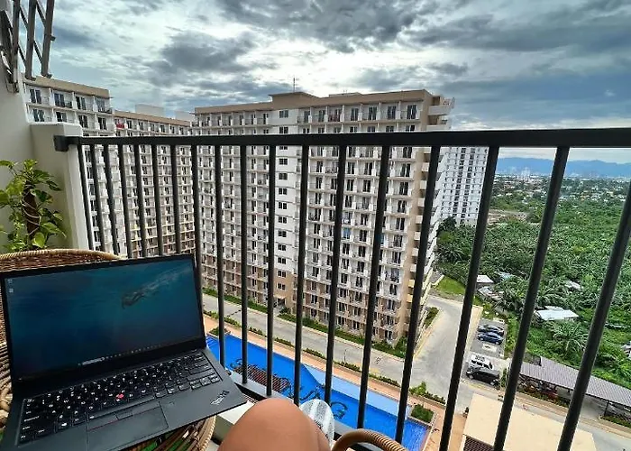 With Resort-like Living, Everyday *