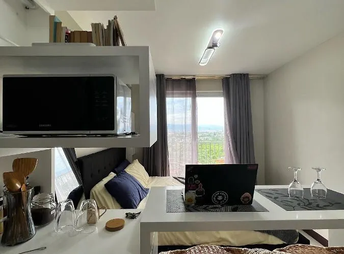 Apartment With Resort-like Living, Everyday *
